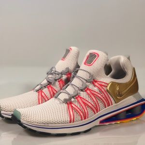 NIKE SHOX GRAVITY “METALLIC GOLD”